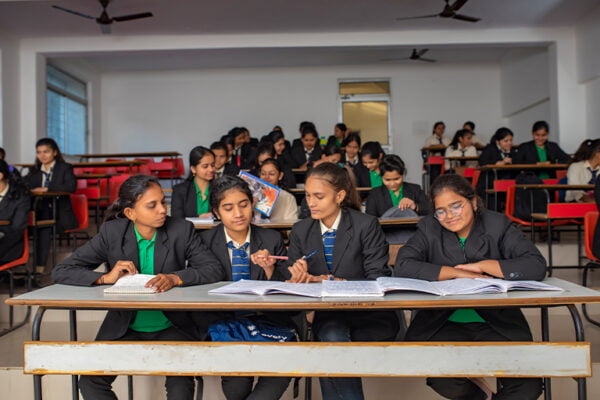 , Lal Bahadur Shastri Girls College of Management - LBSGCM